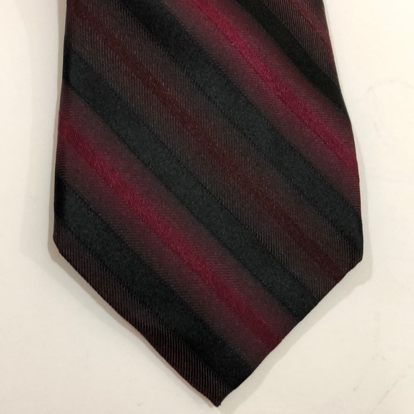 NWT EXPRESS MEN’s TIE Dark Red - Picture 2 of 3